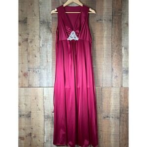 Vintage 70s Vanity Fair Nightgown Size 36 Burgundy Lace Trim Maxi Slip Dress USA